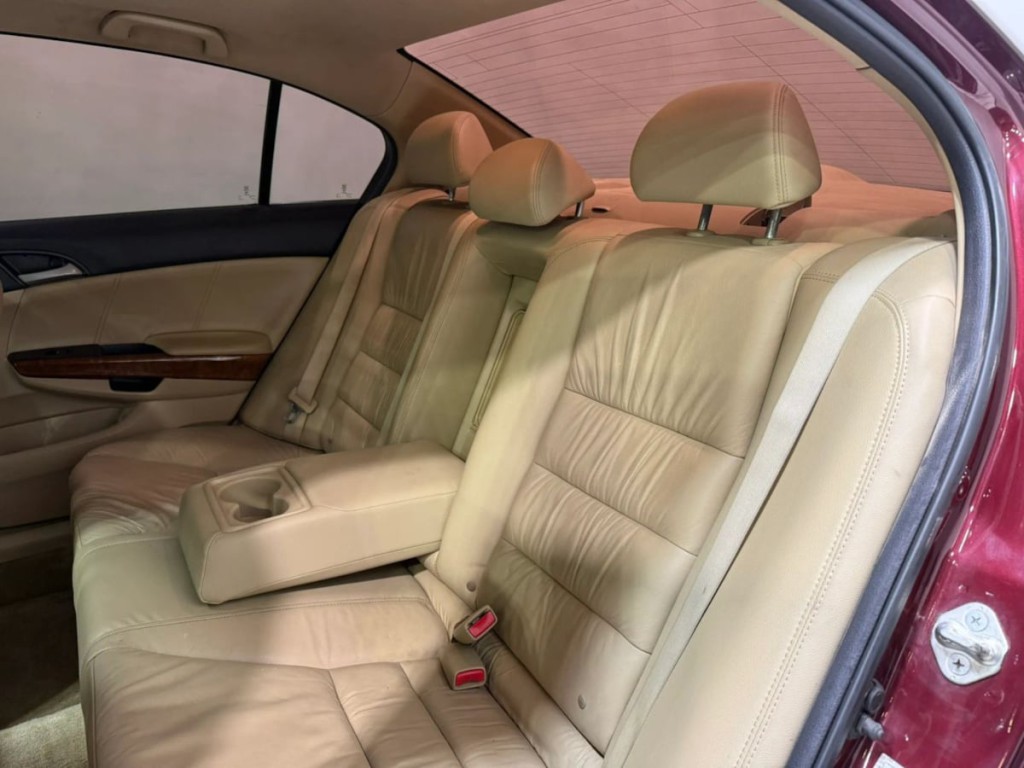 2012 Honda Accord Image 23