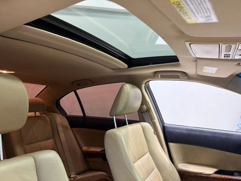 2012 Honda Accord Image 27