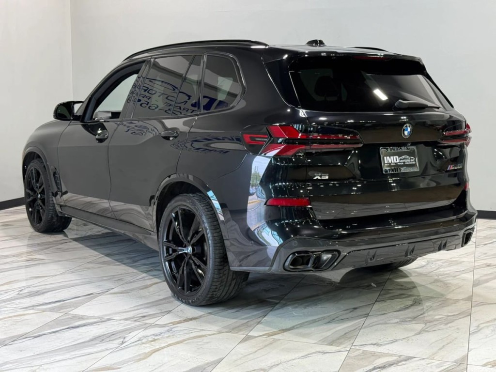 2024 BMW X5 Image 8
