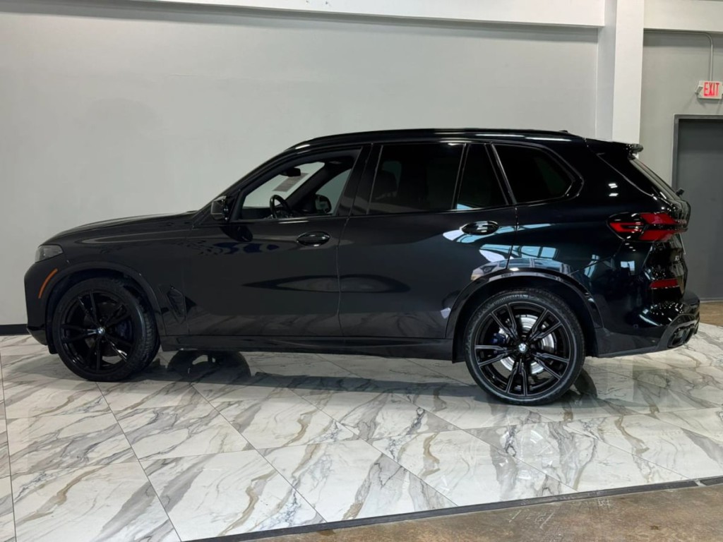 2024 BMW X5 Image 9