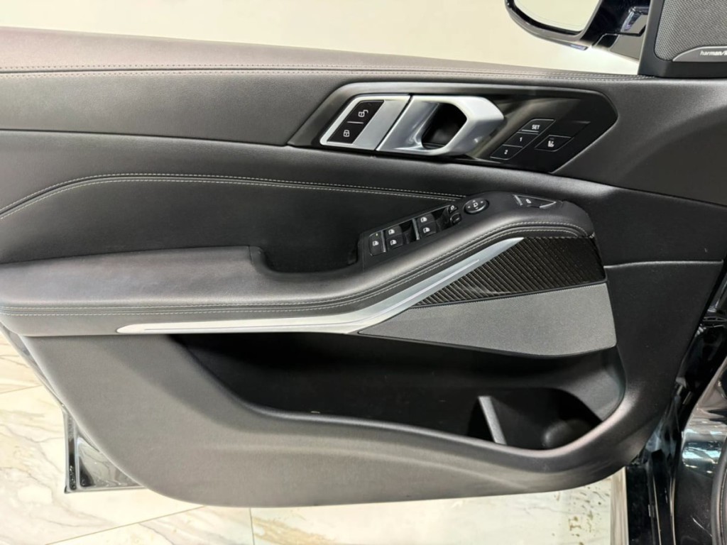 2024 BMW X5 Image 12