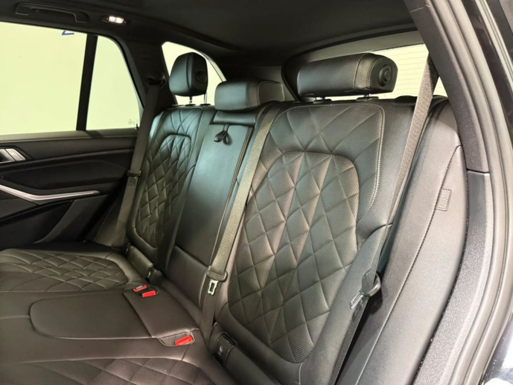 2024 BMW X5 Image 24