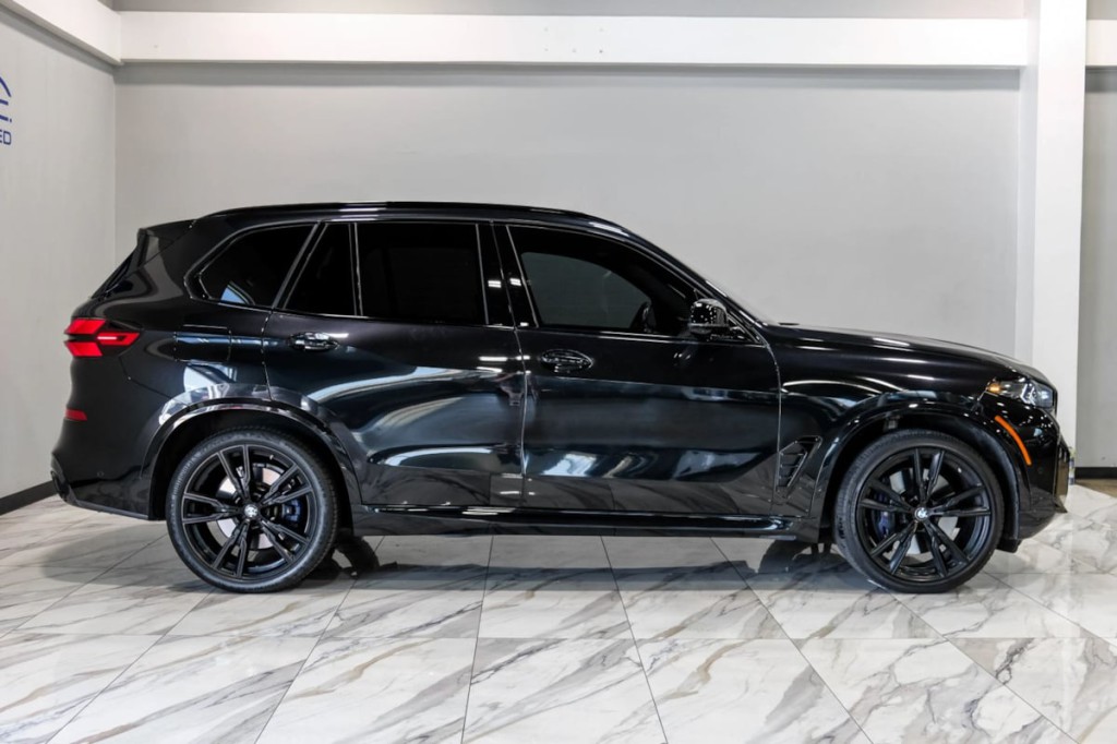 2024 BMW X5 Image 9