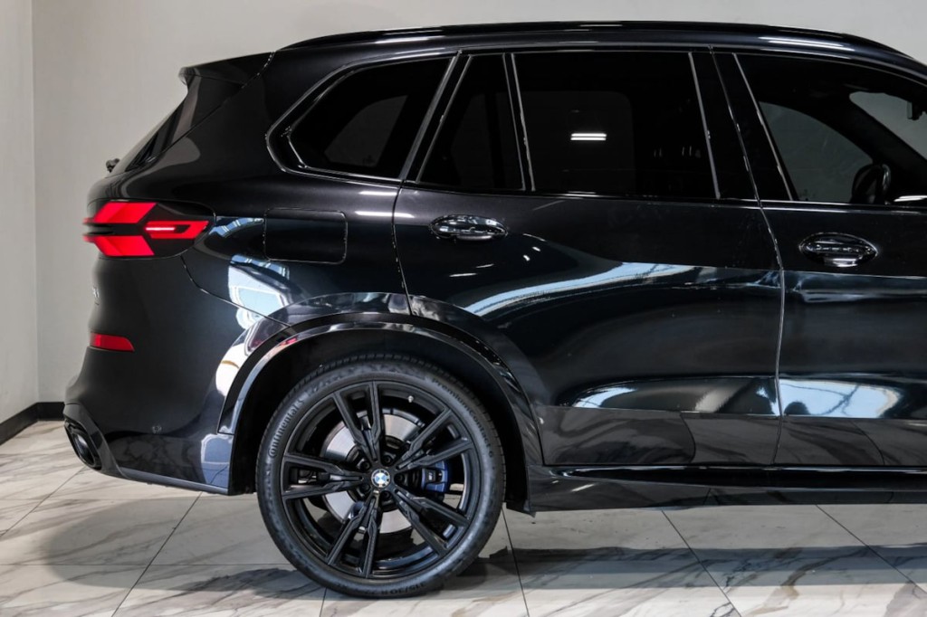 2024 BMW X5 Image 14