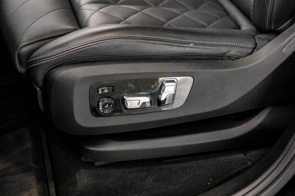 2024 BMW X5 Image 42