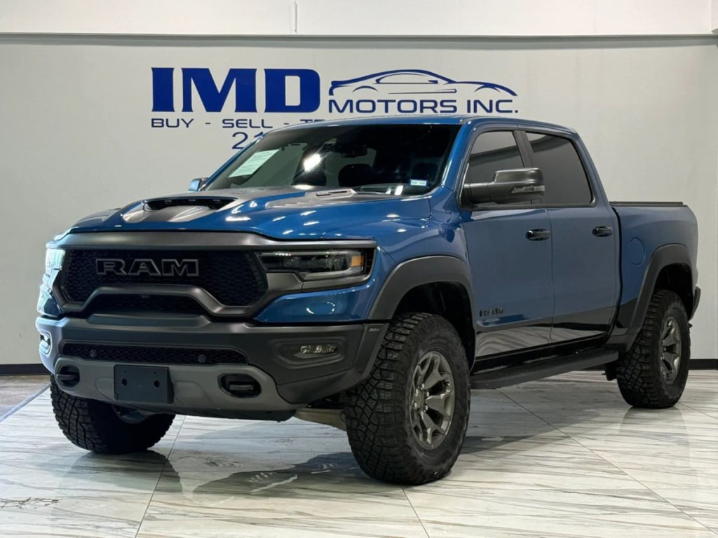 2024 RAM 1500 Image 2