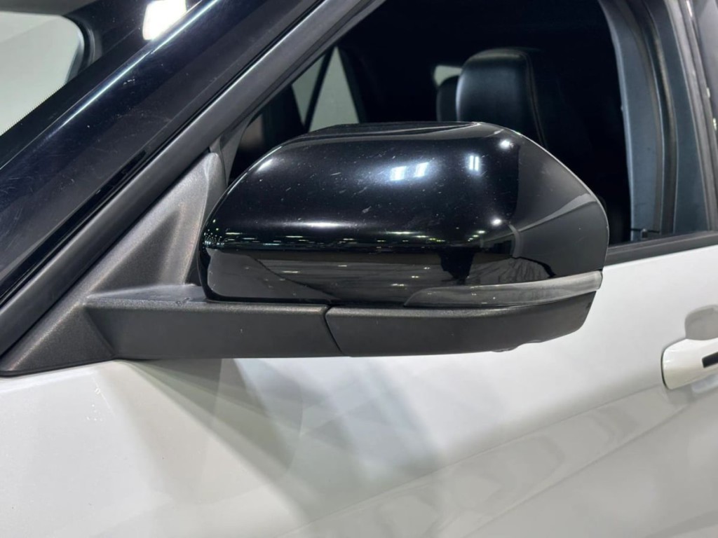 2021 Ford Explorer Image 10