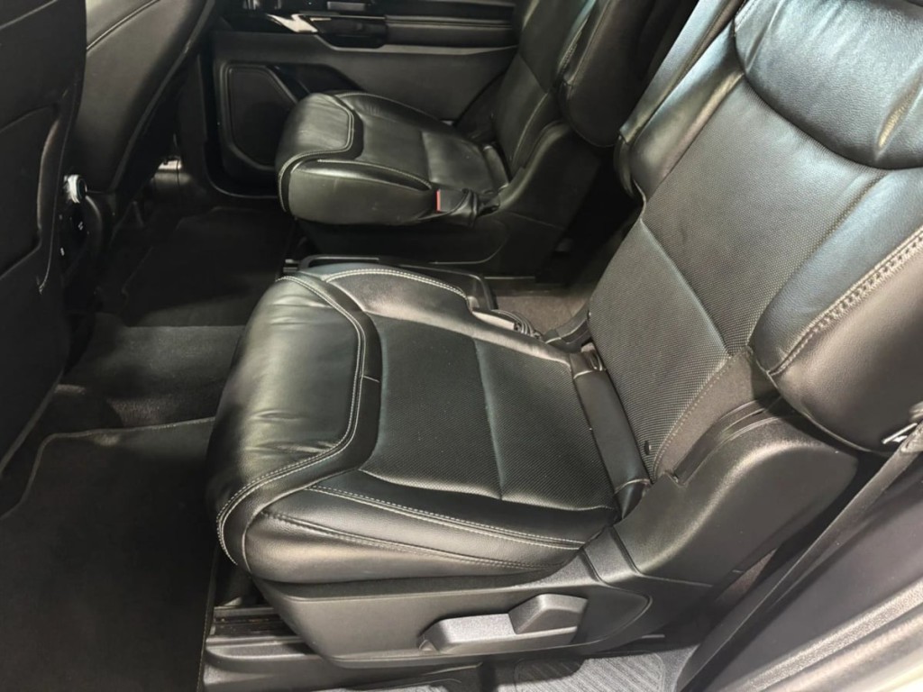 2021 Ford Explorer Image 27