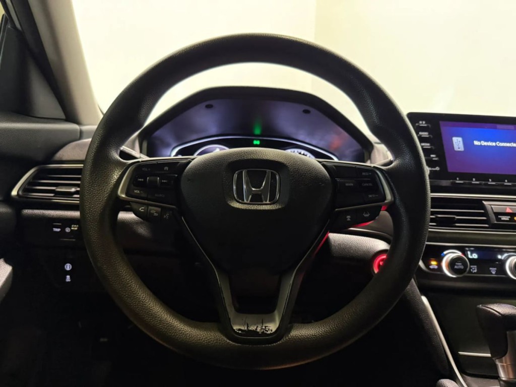 2020 Honda Accord Image 13