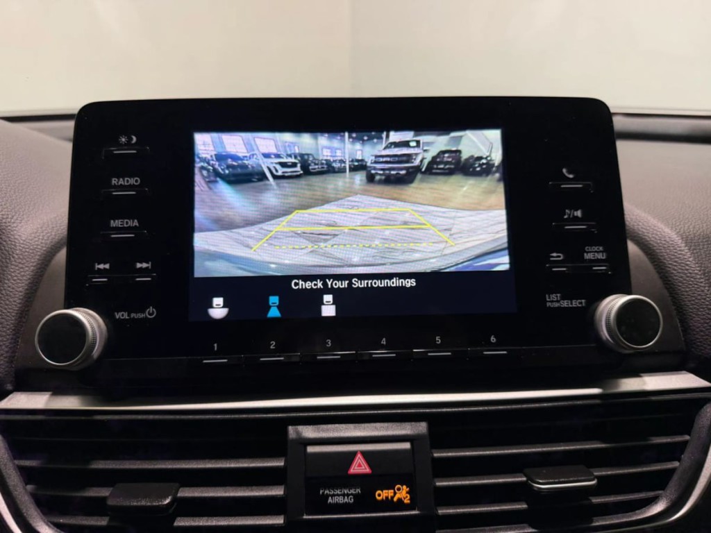 2020 Honda Accord Image 17