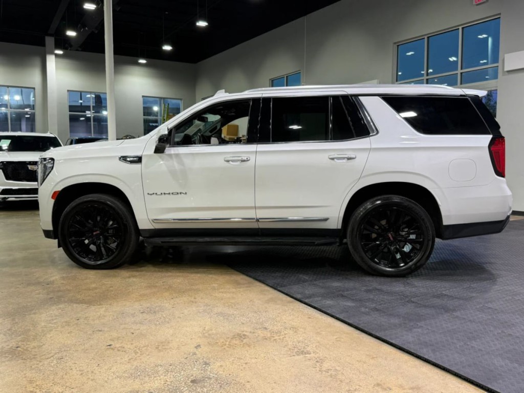 2021 GMC Yukon Image 9