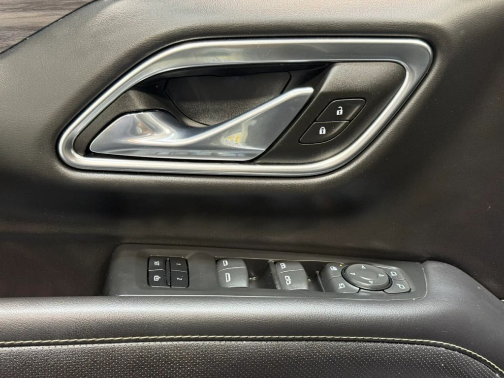 2021 GMC Yukon Image 13