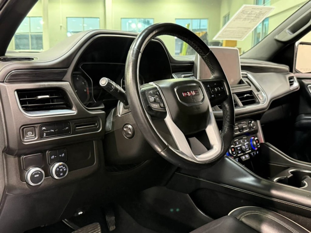 2021 GMC Yukon Image 14