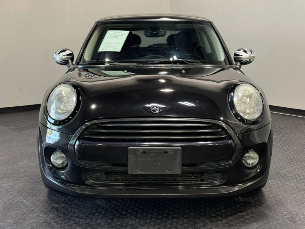 2018 MINI Cooper Image 3