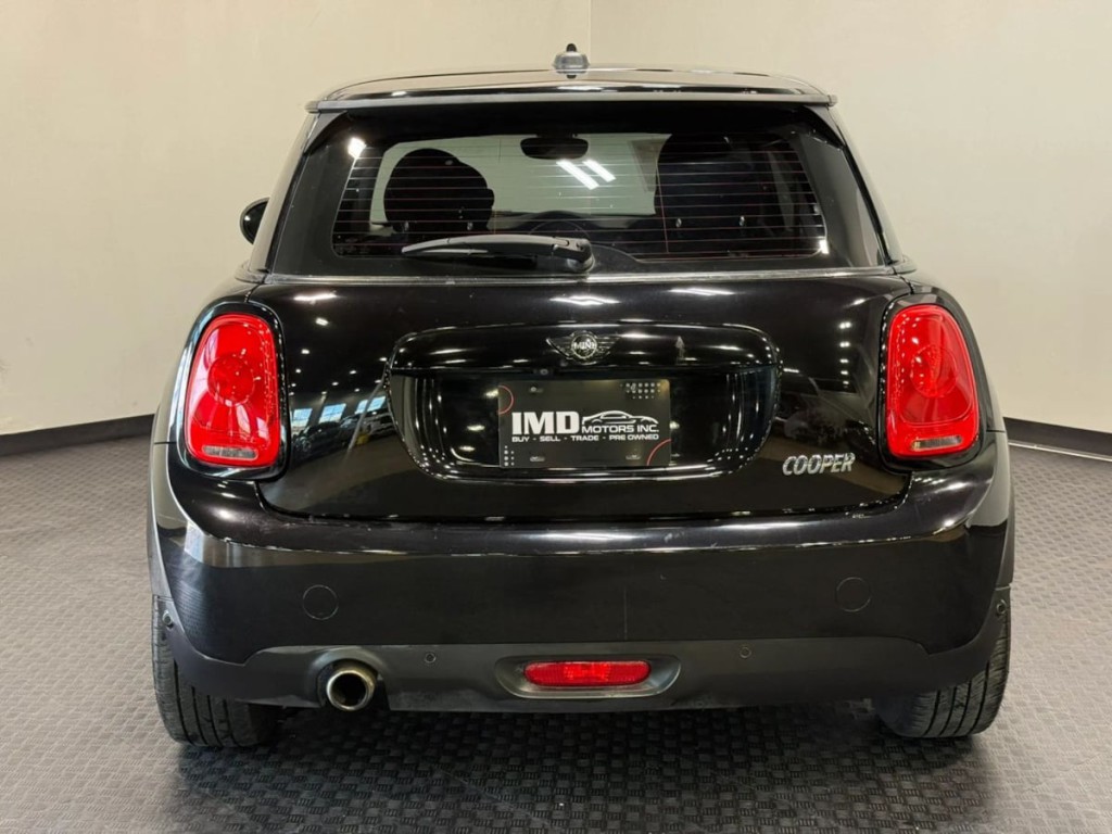 2018 MINI Cooper Image 7