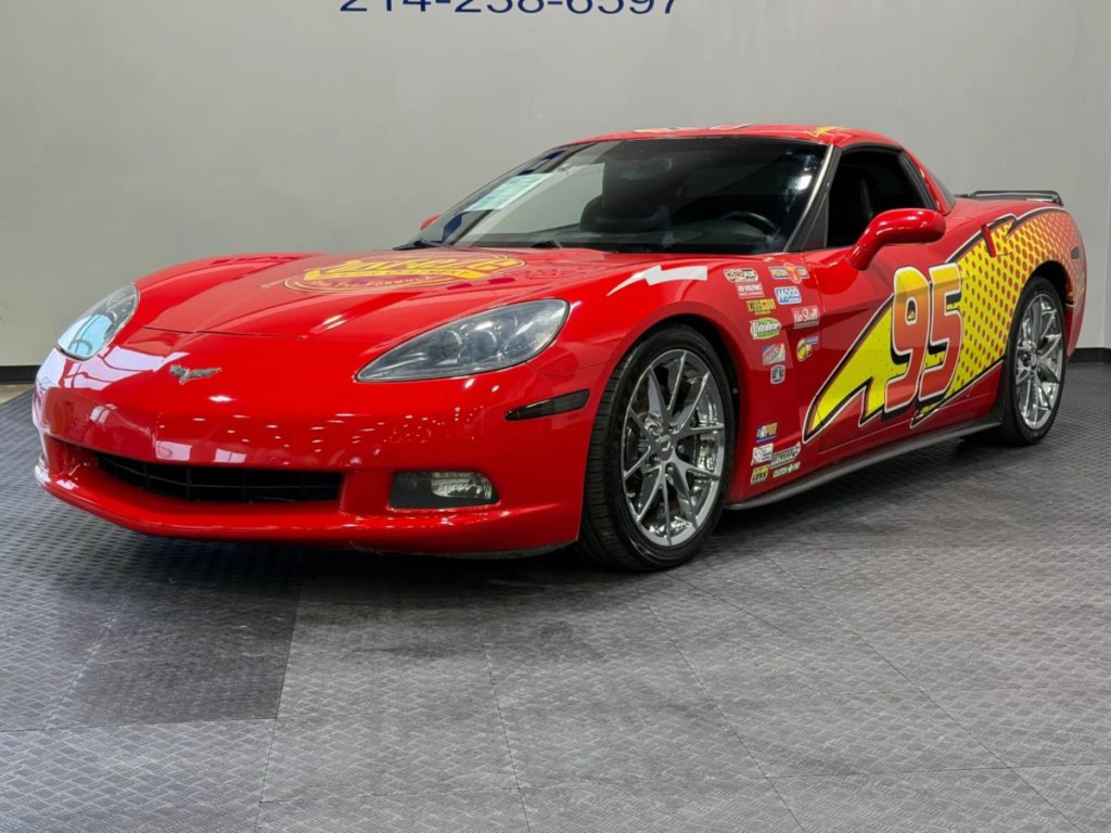 2013 Chevrolet Corvette Image 2