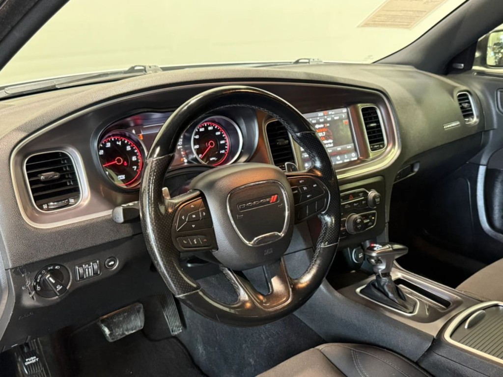 2022 Dodge Charger Image 12