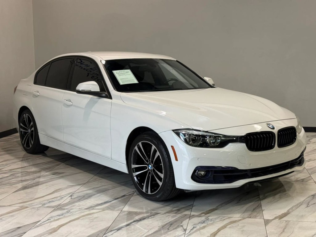 2018 BMW 3 Series Image 2