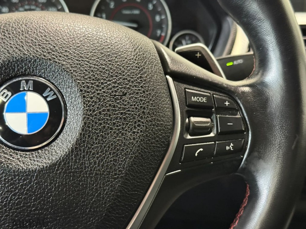 2018 BMW 3 Series Image 14