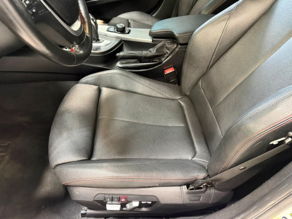 2018 BMW 3 Series Image 20