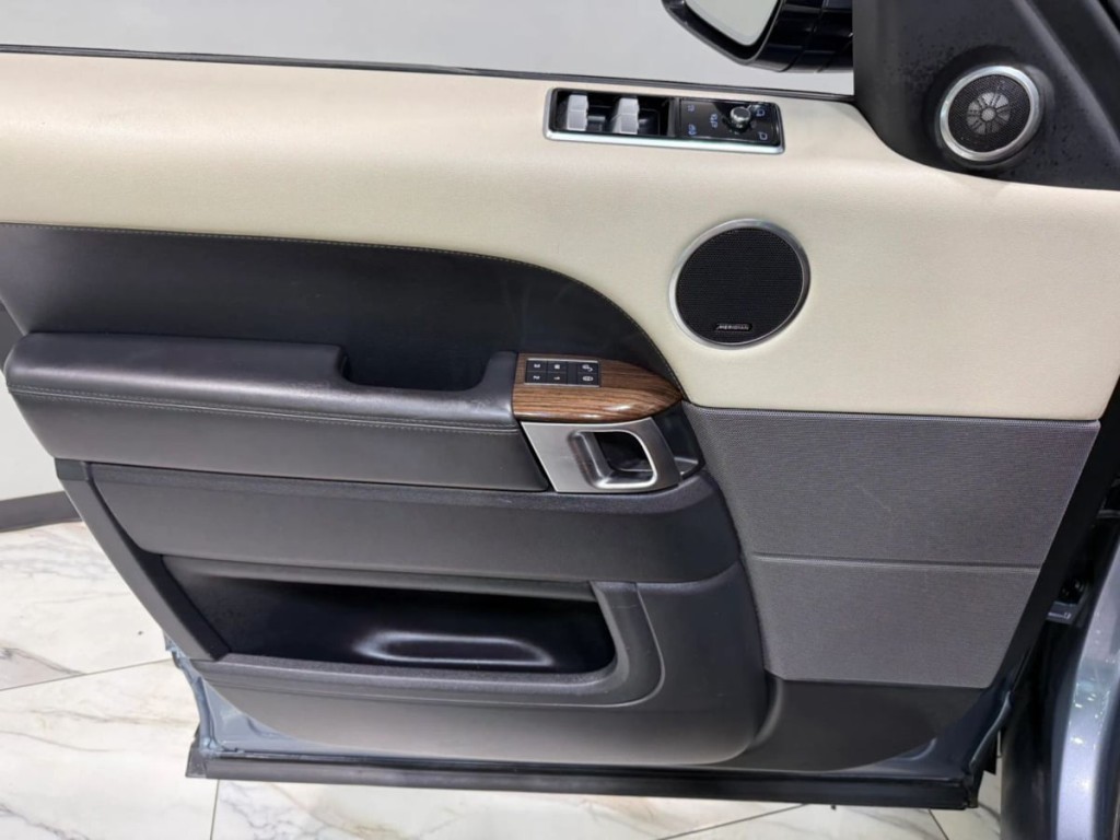 2019 Land Rover Range Rover Sport Image 12