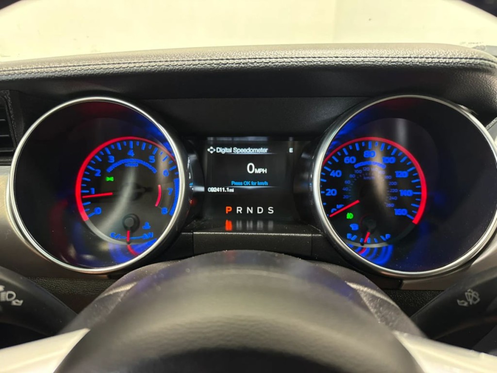 2019 Ford Mustang Image 17
