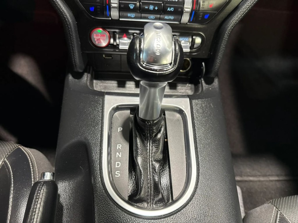 2019 Ford Mustang Image 20