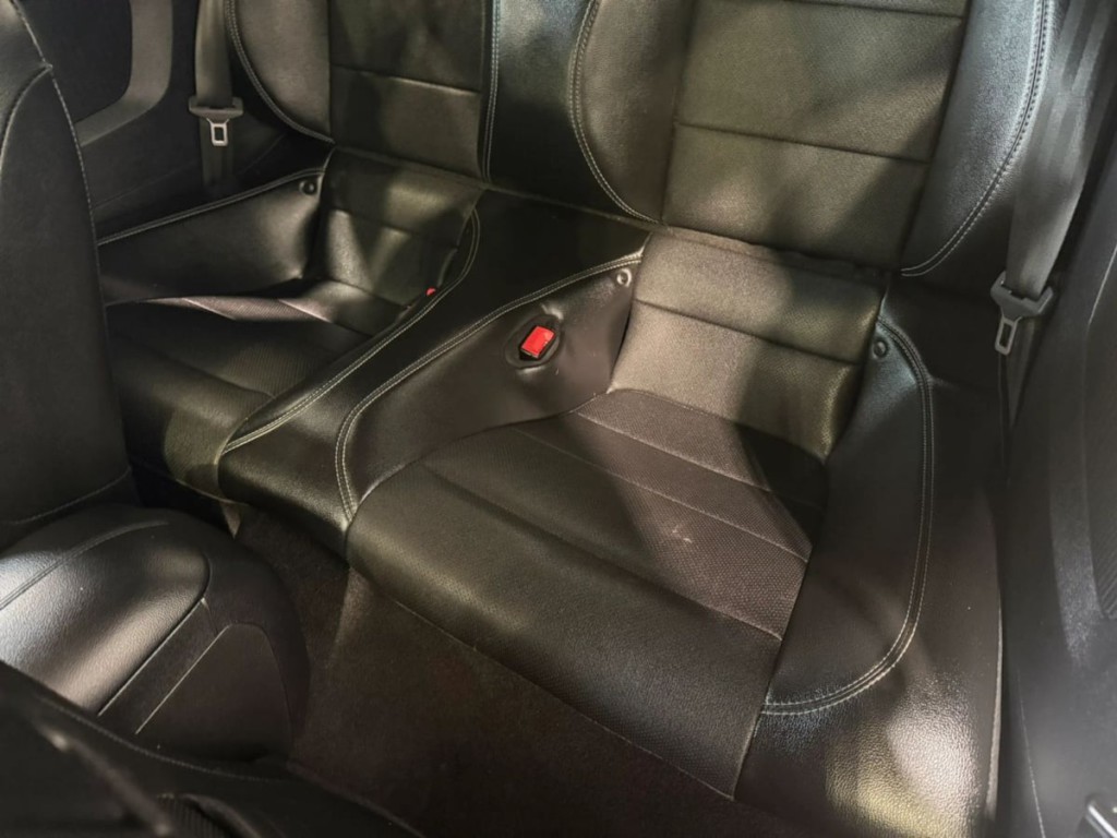 2019 Ford Mustang Image 25