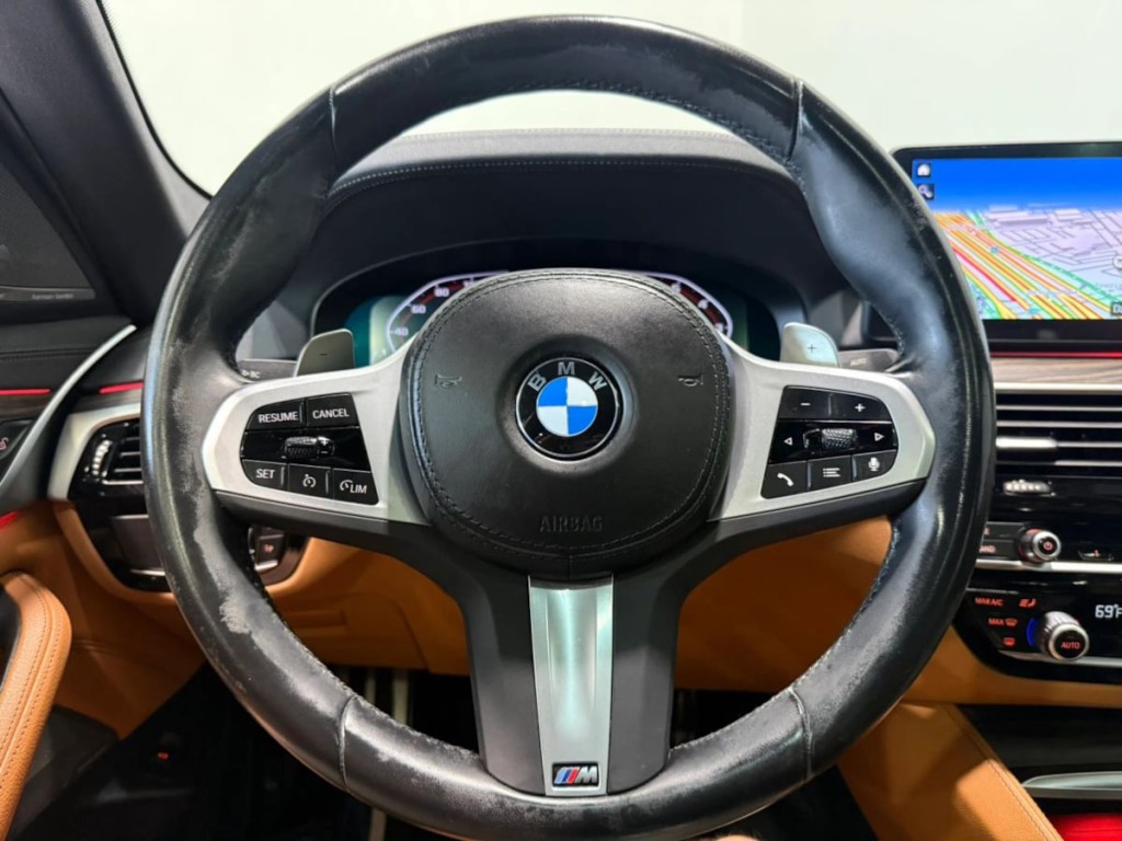 2023 BMW 5 Series Image 15