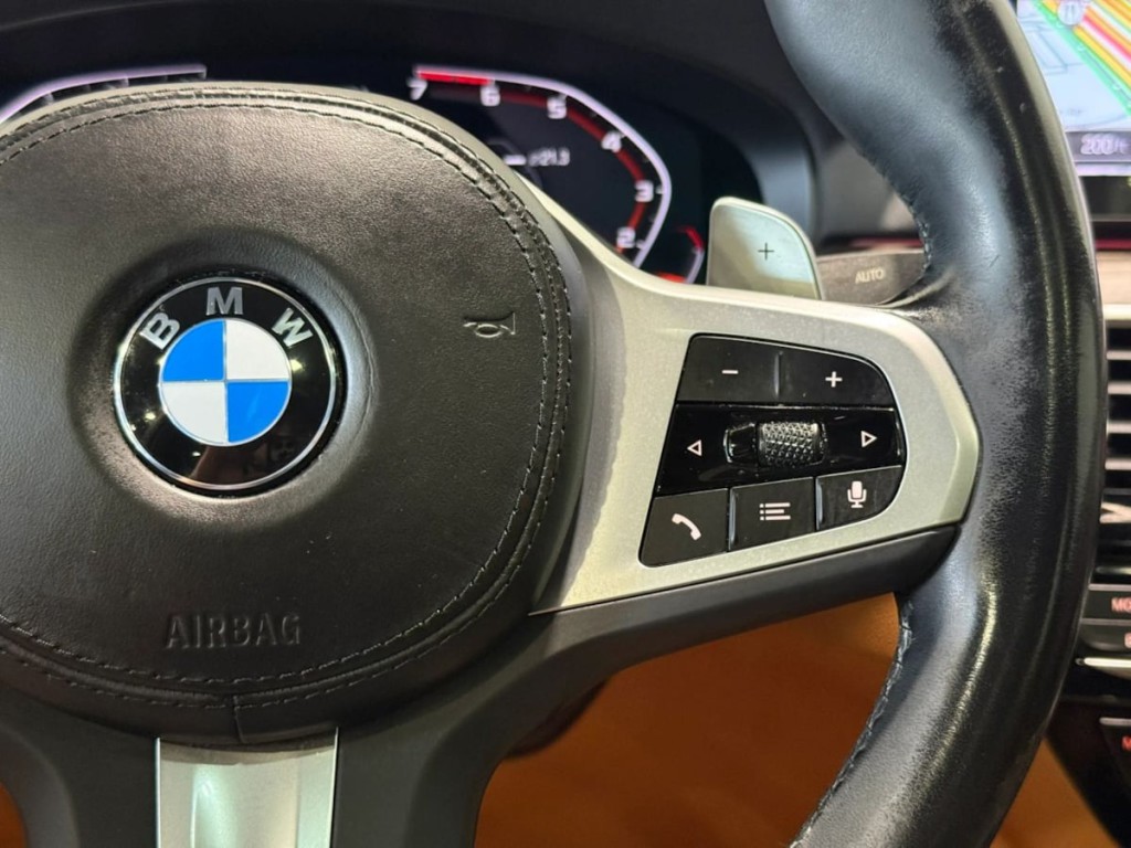 2023 BMW 5 Series Image 17
