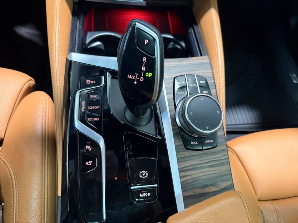 2023 BMW 5 Series Image 22