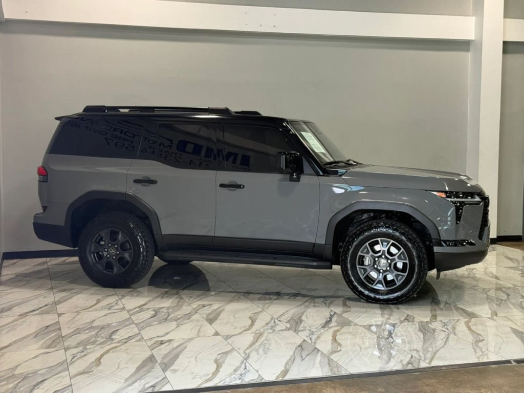 2024 Lexus GX Image 5