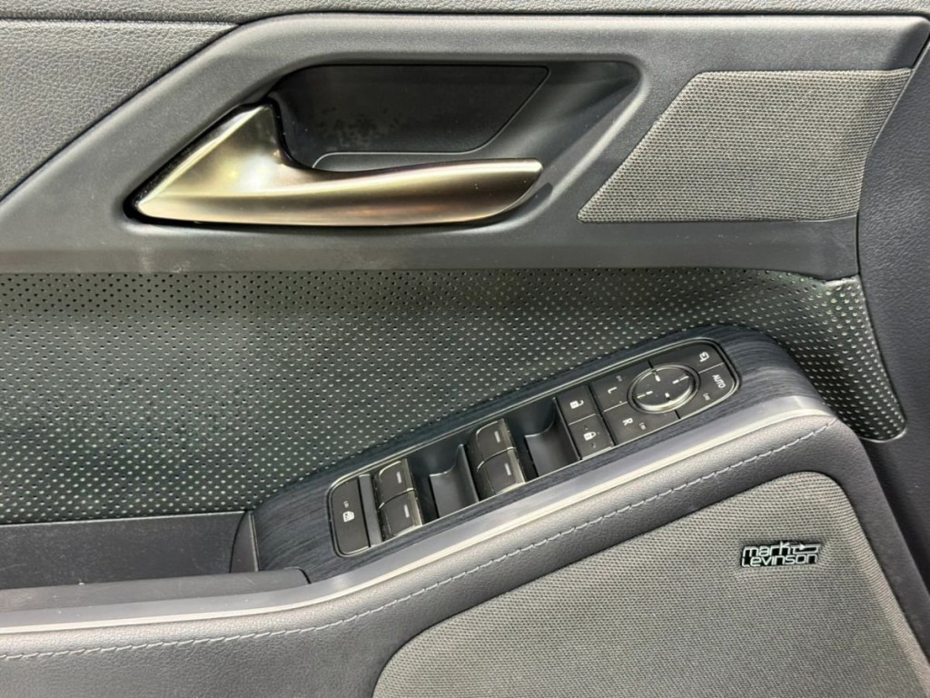 2024 Lexus GX Image 13