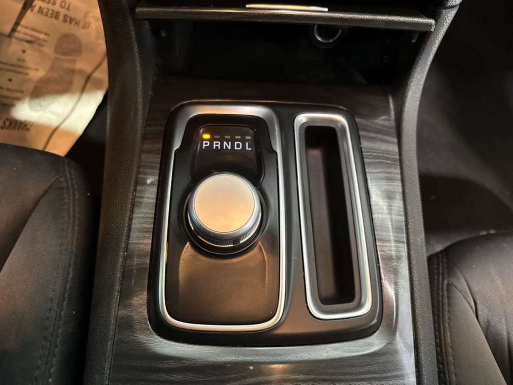 2019 Chrysler 300 Image 18