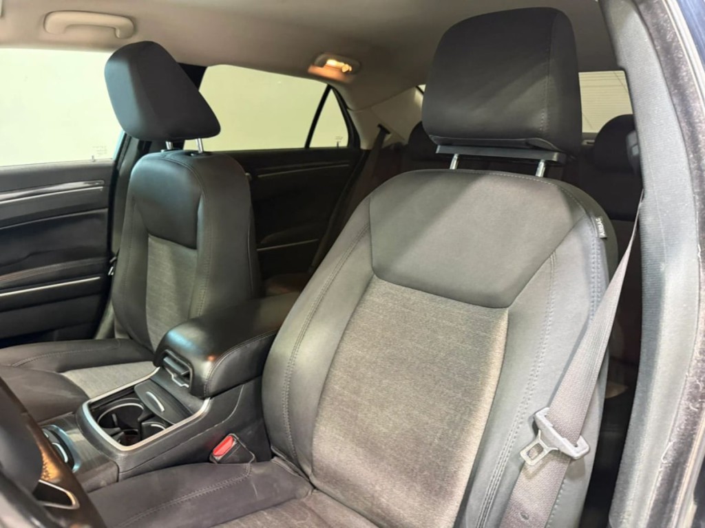 2019 Chrysler 300 Image 21