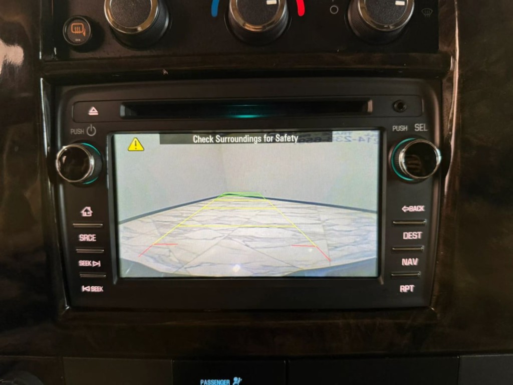 2017 Chevrolet Express Image 19