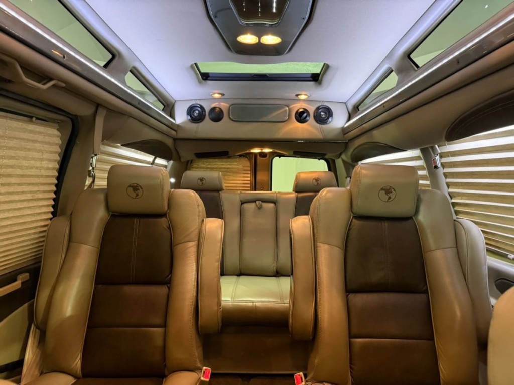 2017 Chevrolet Express Image 28