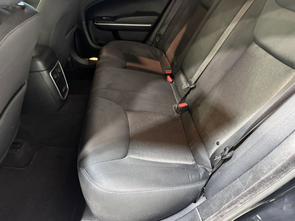 2023 Chrysler 300 Image 23