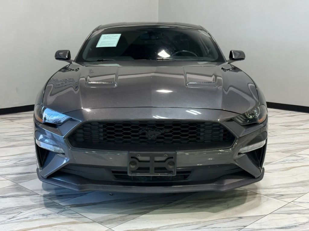 2018 Ford Mustang Image 3