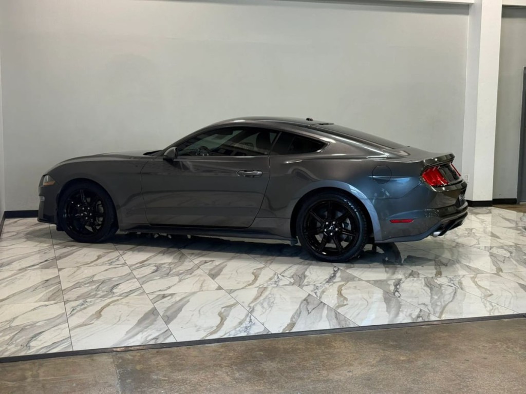 2018 Ford Mustang Image 9