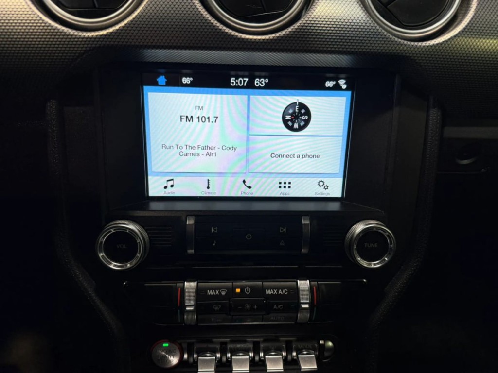 2018 Ford Mustang Image 18