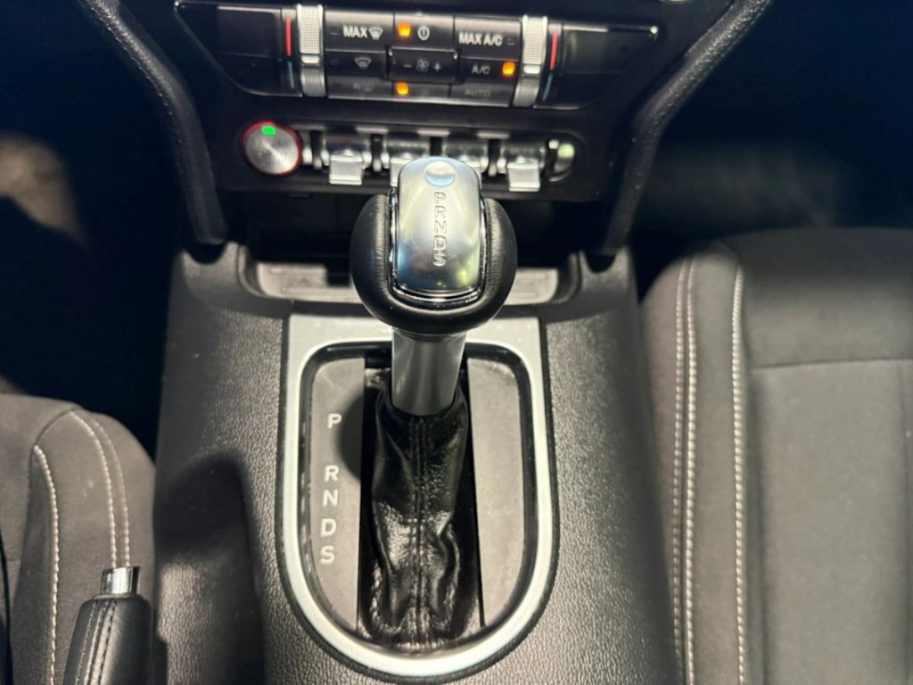 2018 Ford Mustang Image 20
