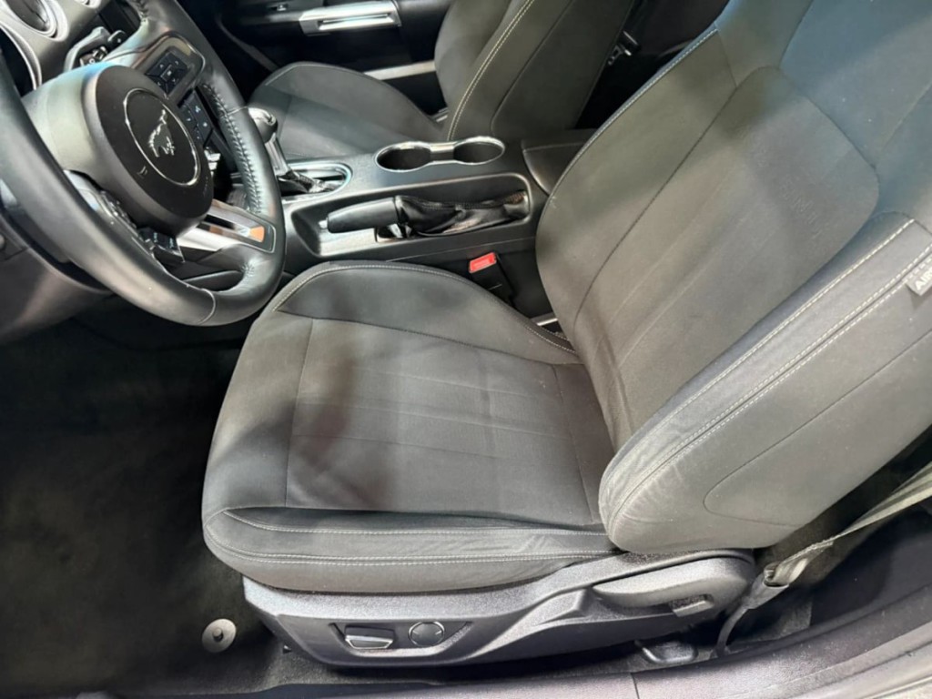 2018 Ford Mustang Image 22