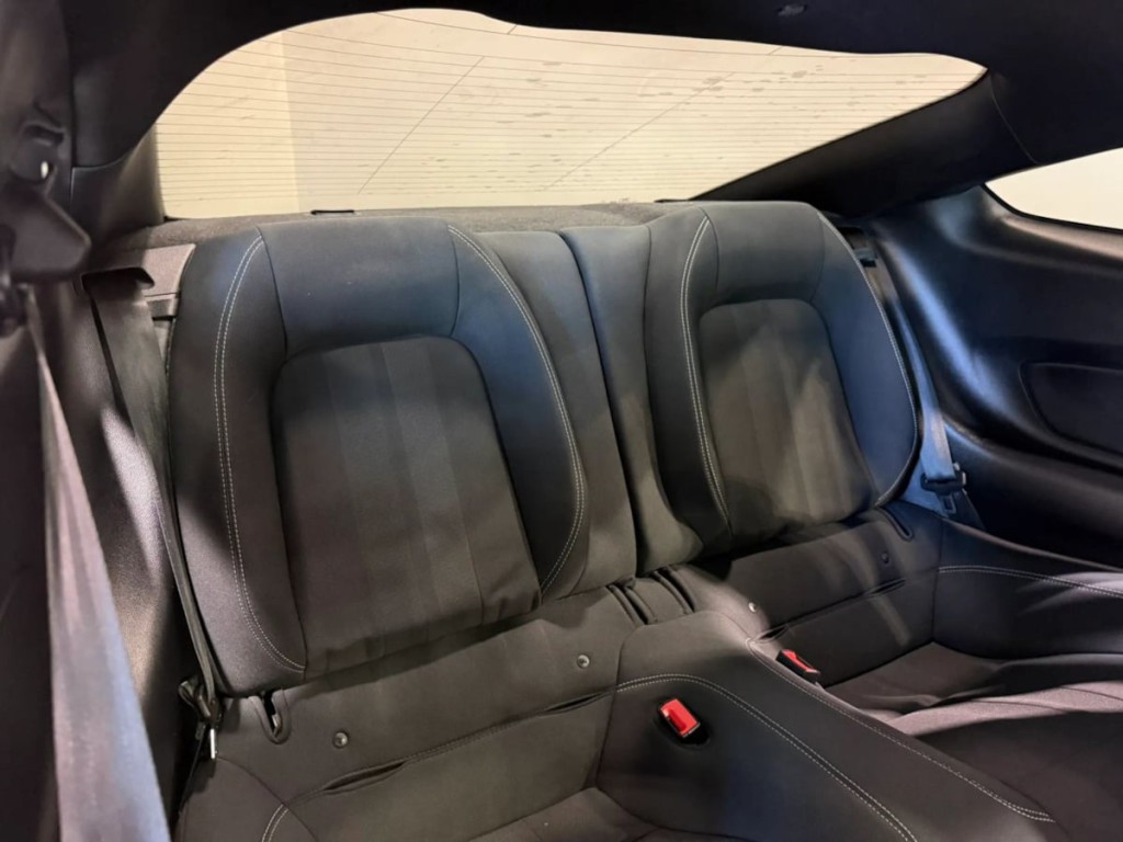 2018 Ford Mustang Image 27
