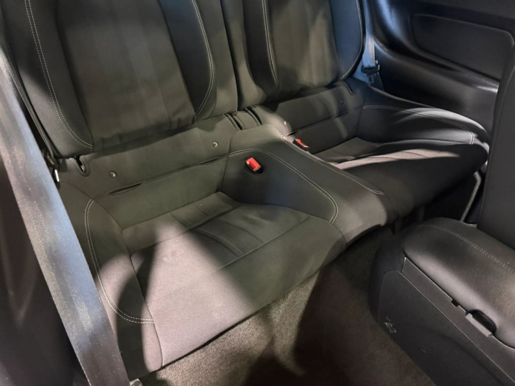 2018 Ford Mustang Image 28