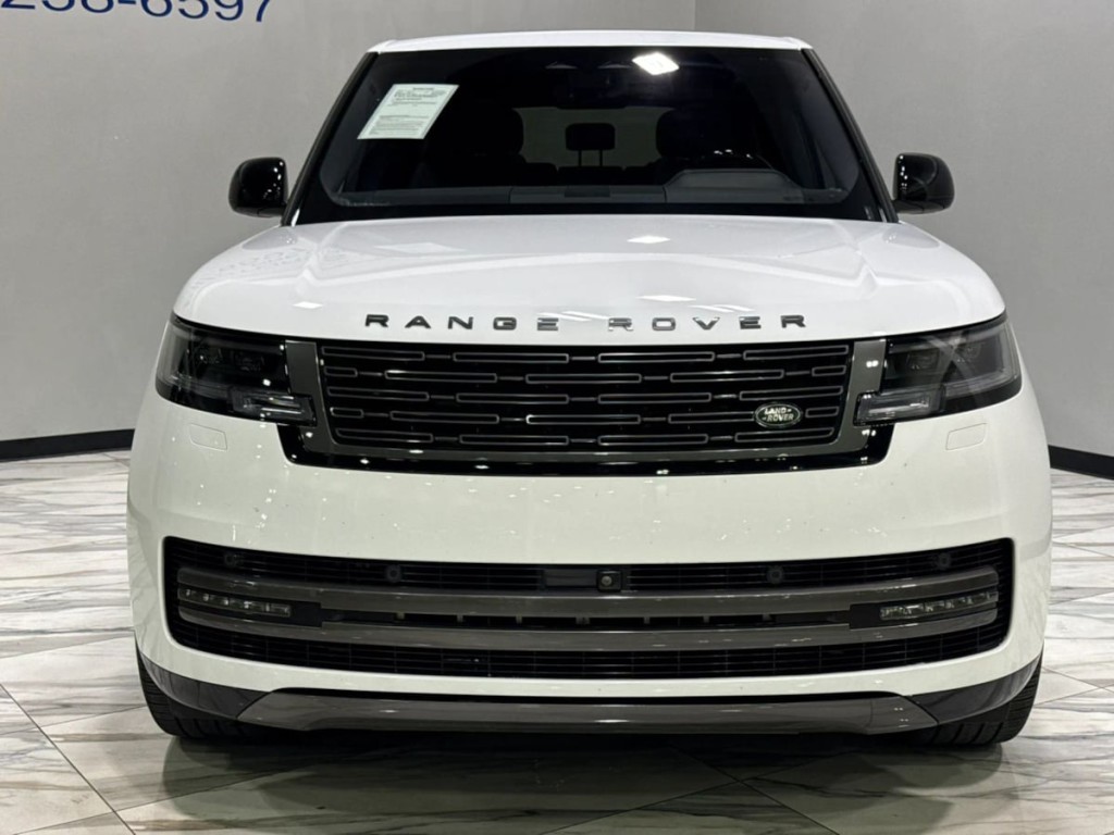 2023 Land Rover Range Rover Image 3