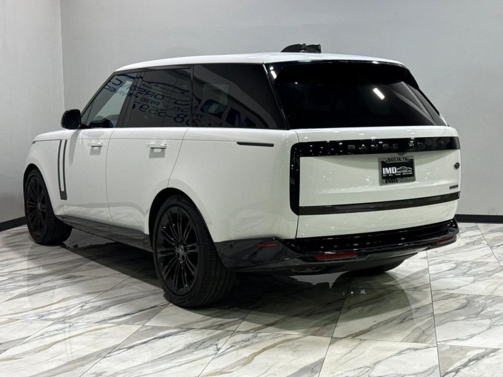 2023 Land Rover Range Rover Image 8