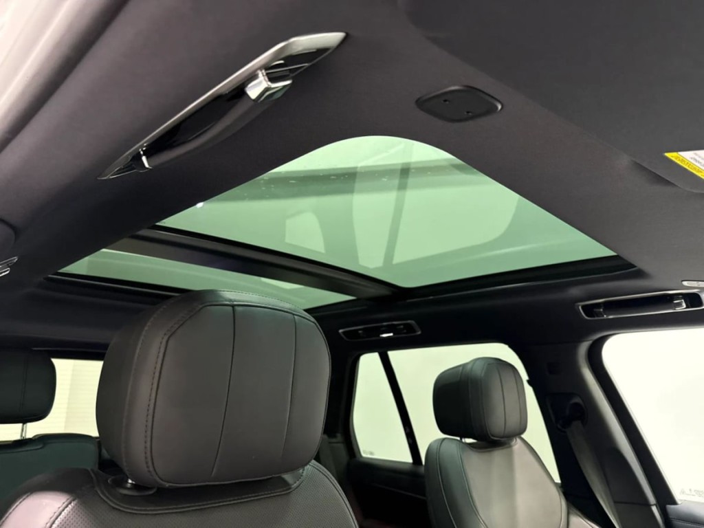 2023 Land Rover Range Rover Image 29