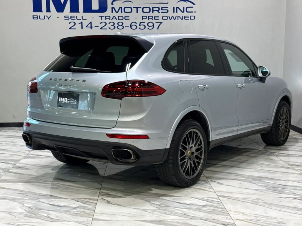 2017 Porsche Cayenne Image 6