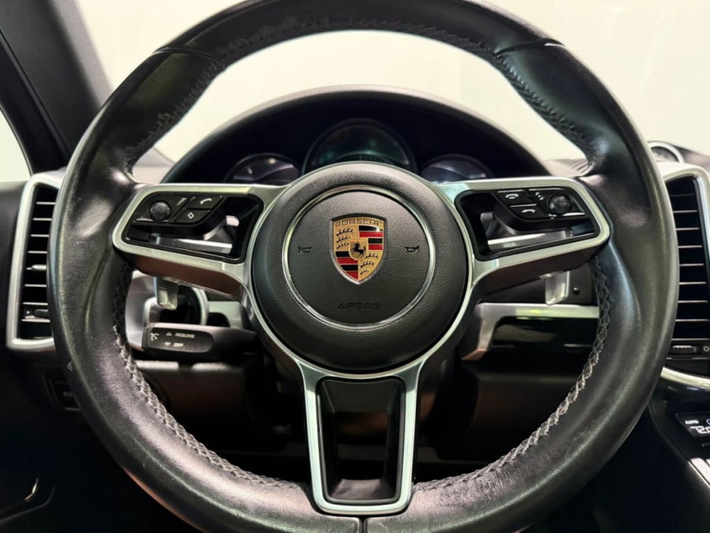 2017 Porsche Cayenne Image 14